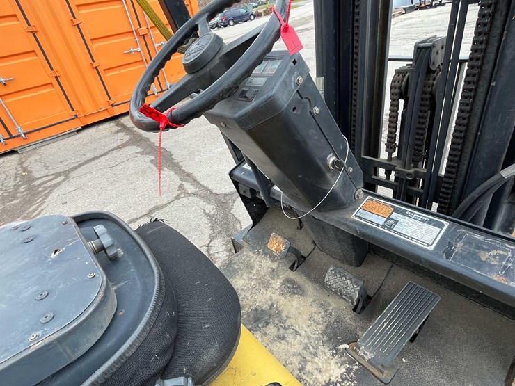 #1396-•-forklift-(o3)-image-6