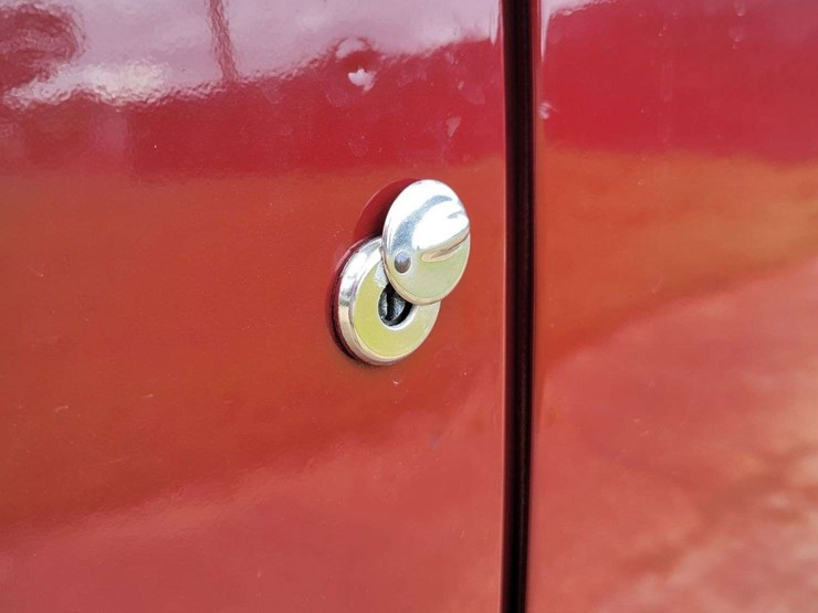 1948-ford-sedan-image-28