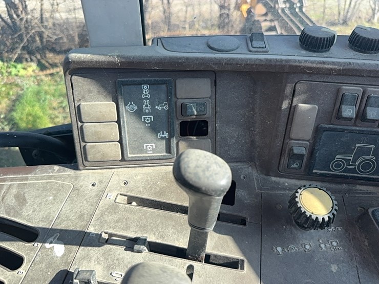 john-deere-6410-image-31