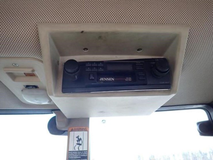 2012-john-deere-6430-image-24