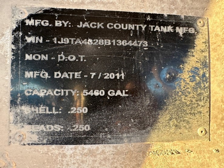 2012-jack-county-tank-130bbl-image-13