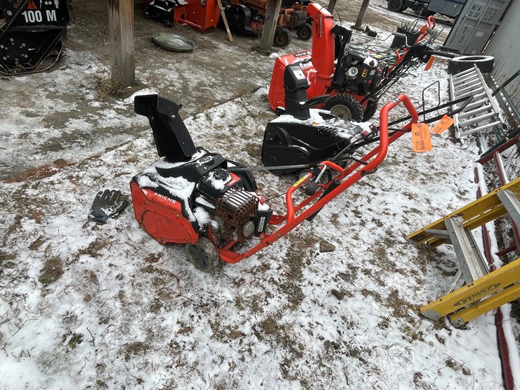 #2708-•-ariens-professional-21-snow-blower-(fall-creek,-wi)-image-7