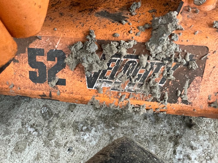 #2701-•-scag-v-ride-lawn-mower-(fall-creek,-wi)-image-11