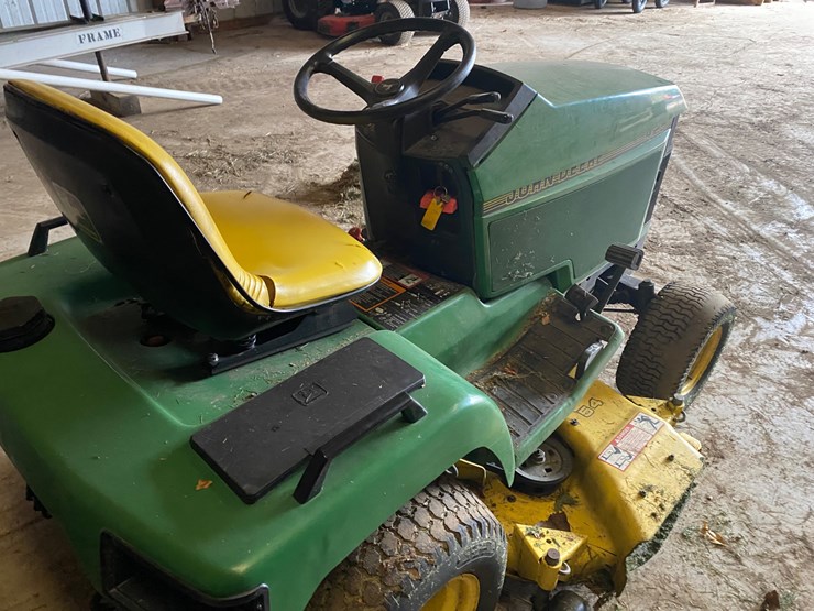 john-deere-425-image-3