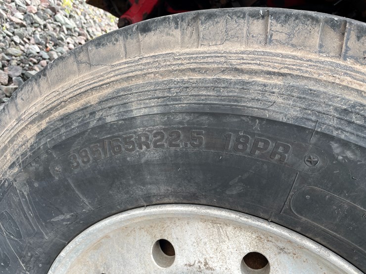 #208-•-2004-kenworth-semi-tractor-truck-(has-mi-title)-(greenland,-mi)-image-46