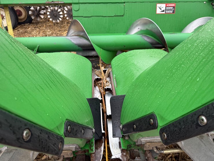 john-deere-608c-image-4