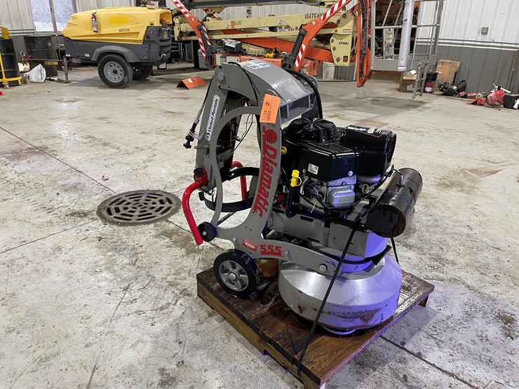 #470-•-2021-diamatic-555-3-head-concrete-grinder-(bryant,-wi)-image-1
