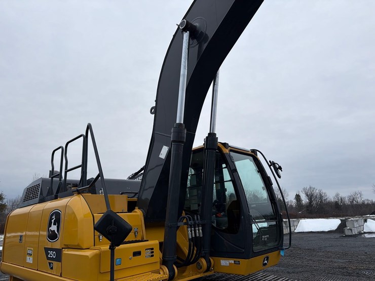 2024-john-deere-250p-slf-long-reach-excavator-sn:1ff250patpf000249,-image-13