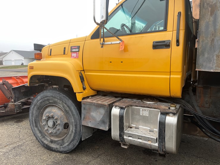 2001-gmc-topkick-image-17