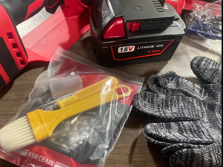 #8718-•-new-milwaukee-compatible-18v-chainsaw-(t14)-image-3