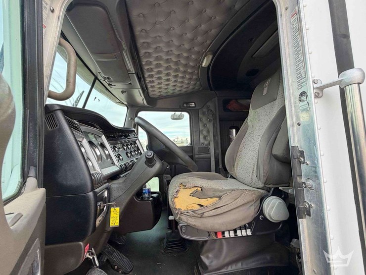 2012-kenworth-t800-image-20