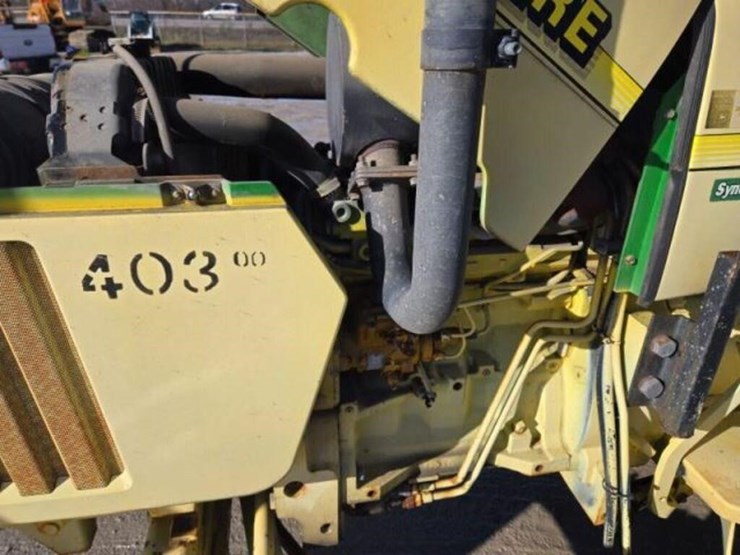 2000-john-deere-5205-image-28