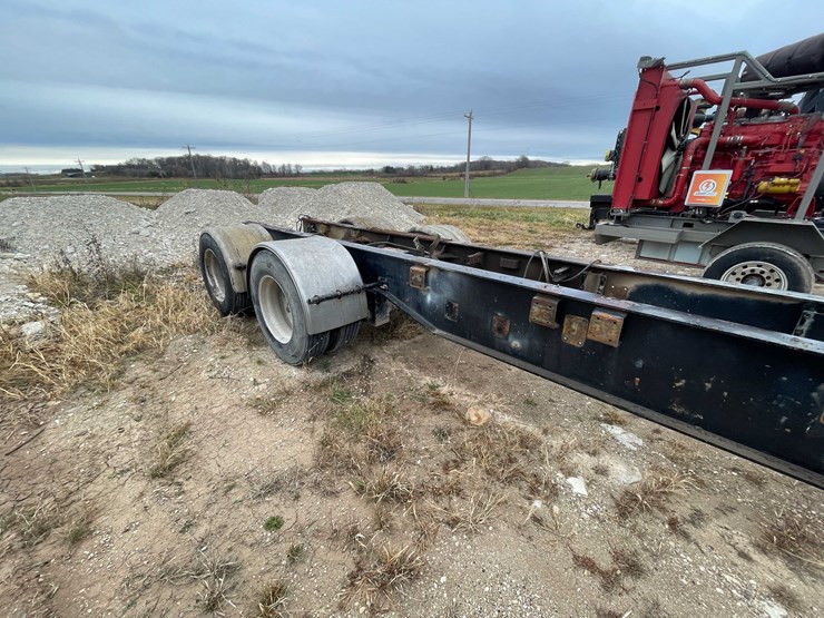 #1320-•-2002-trailer-frame-(has-wi-title)-(new-hostein,-wi)-image-9