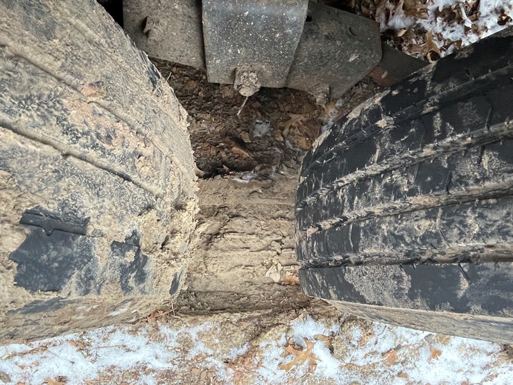 #2706-•-load-trail-trailer-with-scag-vacuum-system-(wi-title-in-delay)-(fall-creek,-wi)-image-21