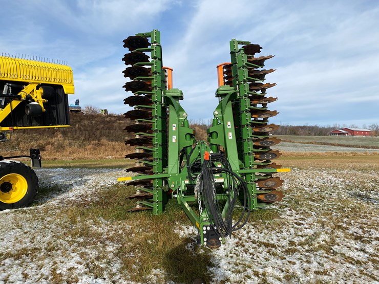 #1147-•-2022-amazone-6002-2-pull-type-disc-(waldo,-wi)-image-2