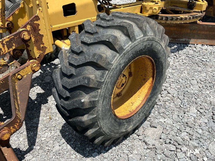 1995-fiat-allis-65-image-7