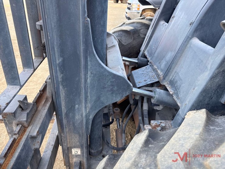 2019-case-586h-image-6