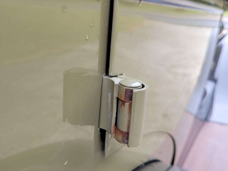 1928-pontiac-sedan-image-46