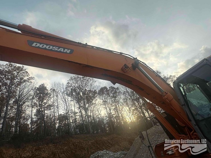 doosan-dx225-lc-image-15