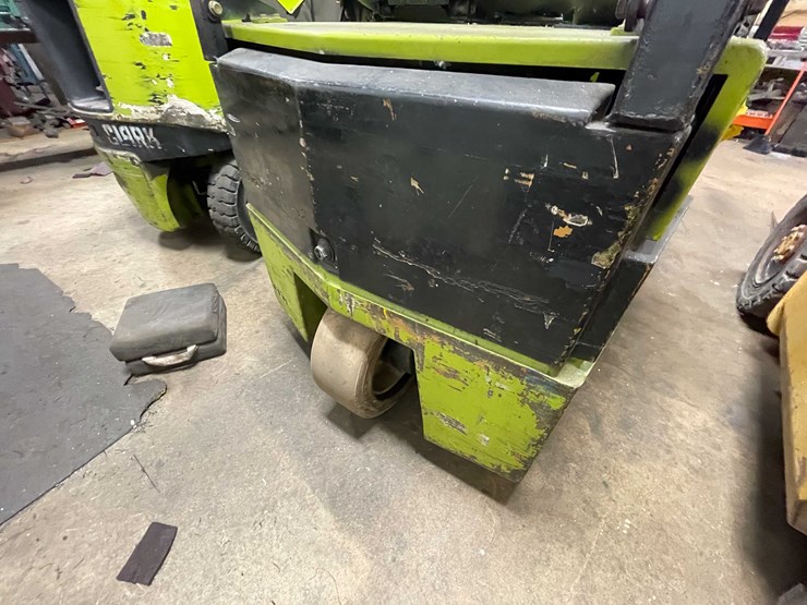 #454-•-clark-electric-forklift-(shawano,-wi)-image-7