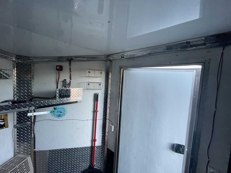 #1399-•-2018-zero-4-outdoors-6'-x-10'-all-aluminum-drop-down-ice-shanty-(of)-image-56