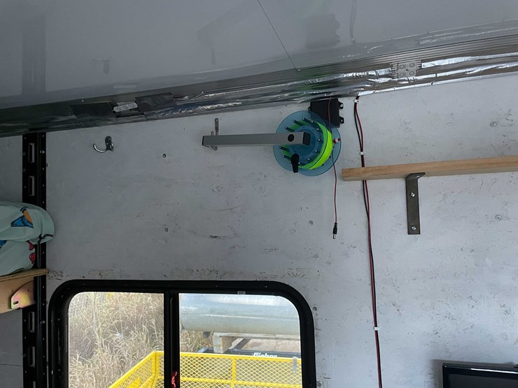 #1399-•-2018-zero-4-outdoors-6'-x-10'-all-aluminum-drop-down-ice-shanty-(of)-image-65