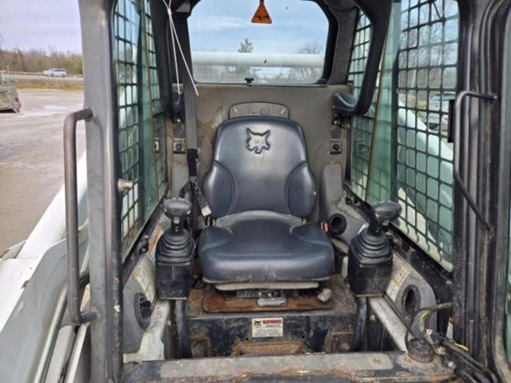 2012-bobcat-s185-image-18
