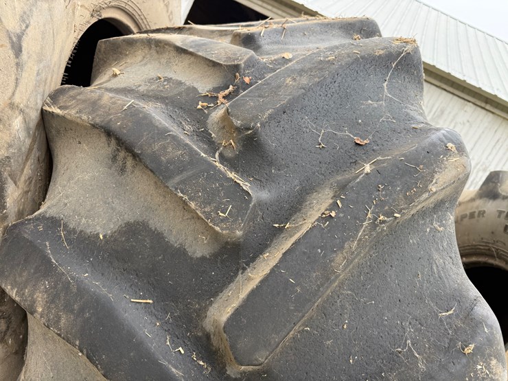 #8204-•-set-of-(3)-goodyear-tires-(dakota,-il)-image-4