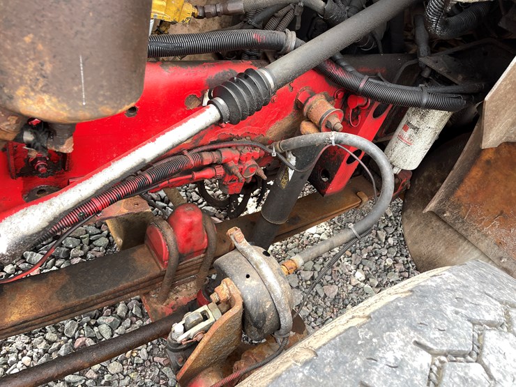 #208-•-2004-kenworth-semi-tractor-truck-(has-mi-title)-(greenland,-mi)-image-24