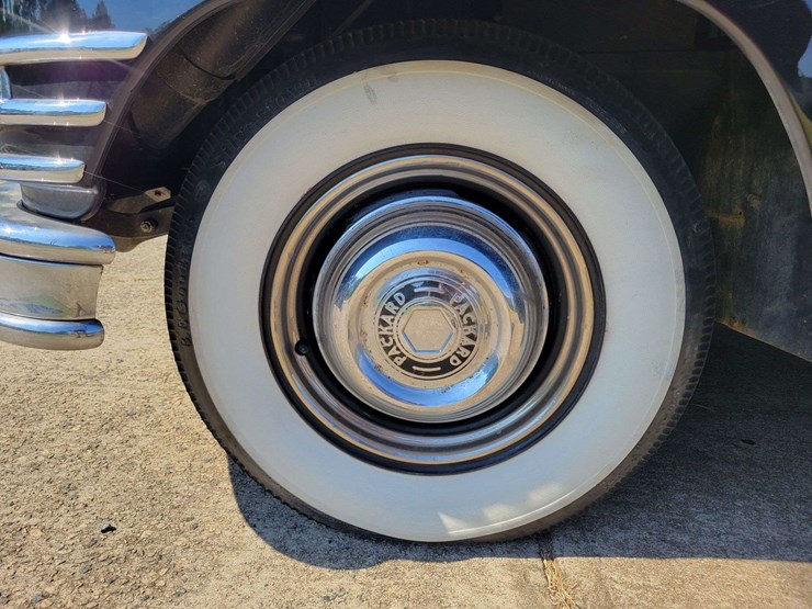 1948-packard-sedan-image-8