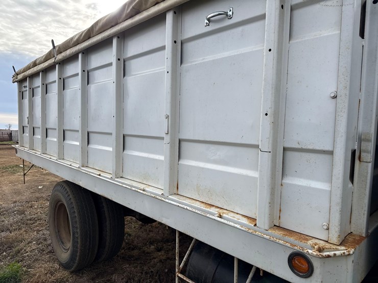 1973-chevrolet-c60-image-4