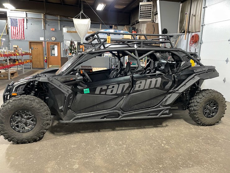 2023-can-am-maverick-x3-image-2