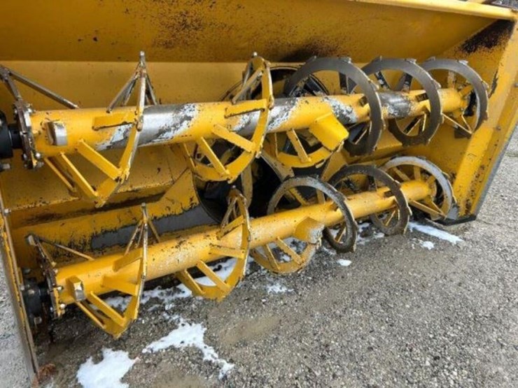 2008-new-holland-tv145-image-70