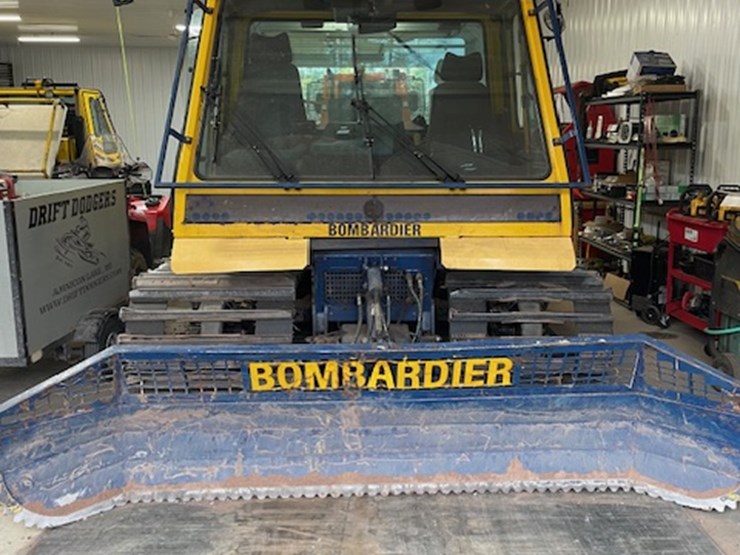 #402-•-1999-bombardier-br180-snow-groomer-(superior,-wi)-image-1