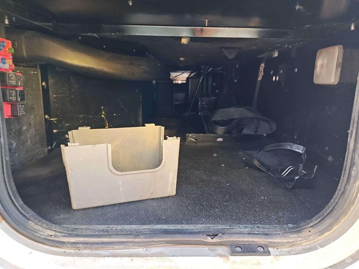 2018-peterbilt-389-image-31