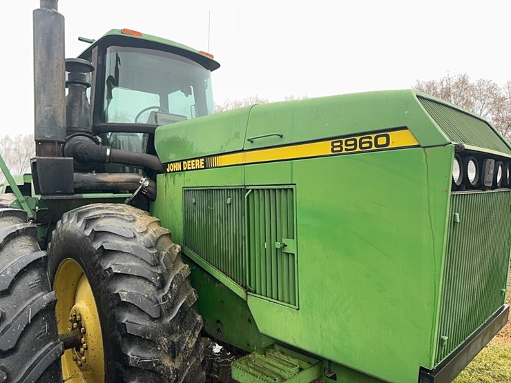 1991-john-deere-8960-image-23