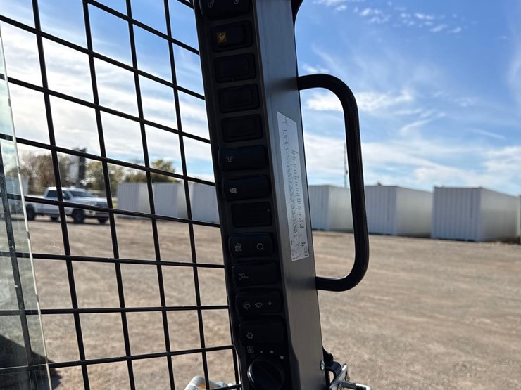 case-tv370b-image-15