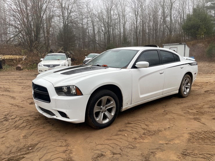 #268-•-2011-dodge-charger-(rhinelander,-wi)(title-in-delay)-image-1
