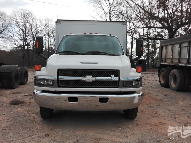 2008-chevrolet-c4500-truck-image-5
