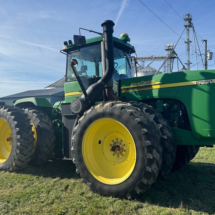 2004 JOHN DEERE 9220
