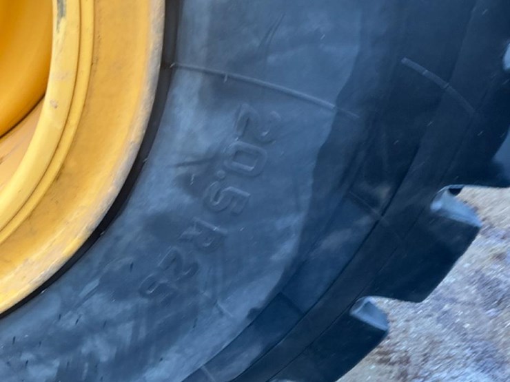 2022-volvo-l60h-image-41