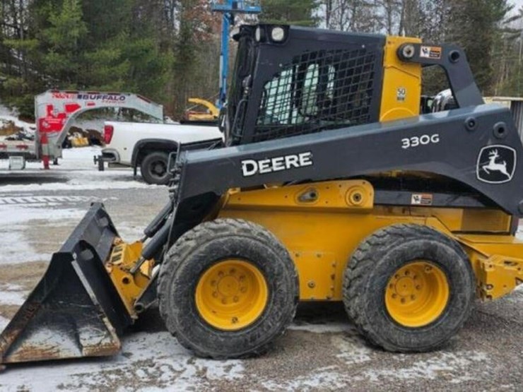 2020-deere-330g-image-5