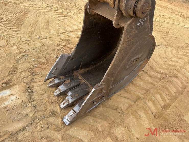 takeuchi-tb2150-image-14