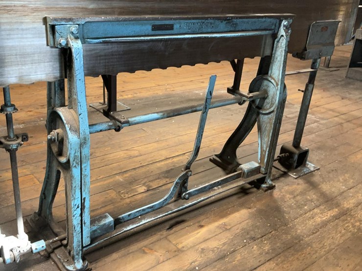 #176-•-armstrong-band-sharpener-image-17