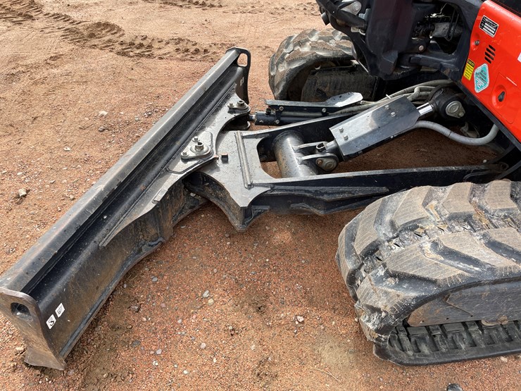 2021-kubota-u55-5-image-10