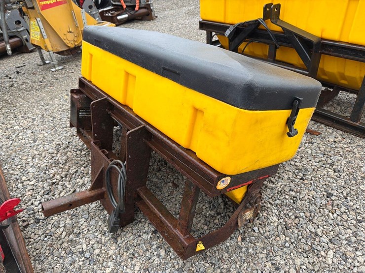 snow-ex-spreader-snow-equipment-sn:x2-100247-image-3
