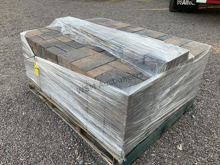pallet-of-stone-pavers-image-2