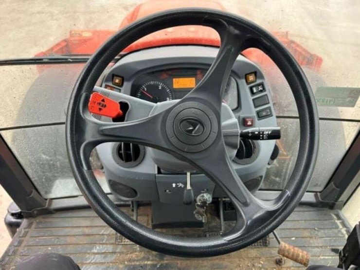 2012-kubota-m110gx-image-9