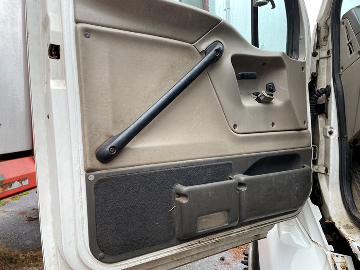 2003-caterpillar-c15-image-40