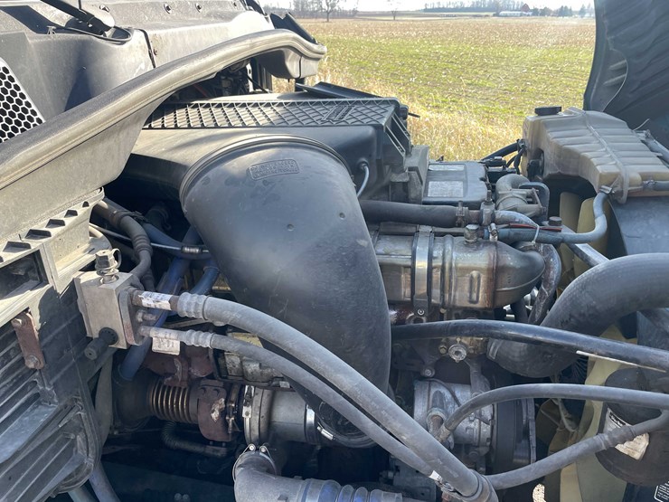 #206-•-2012-freightliner-cascadia-semi-tractor-(title-in-delay)-(denmark,-wi)-image-66